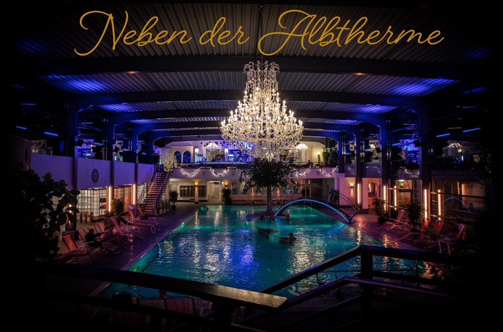 Erholungs- Apartment Am Kurpark & Therme Bad Urach Ngoại thất bức ảnh