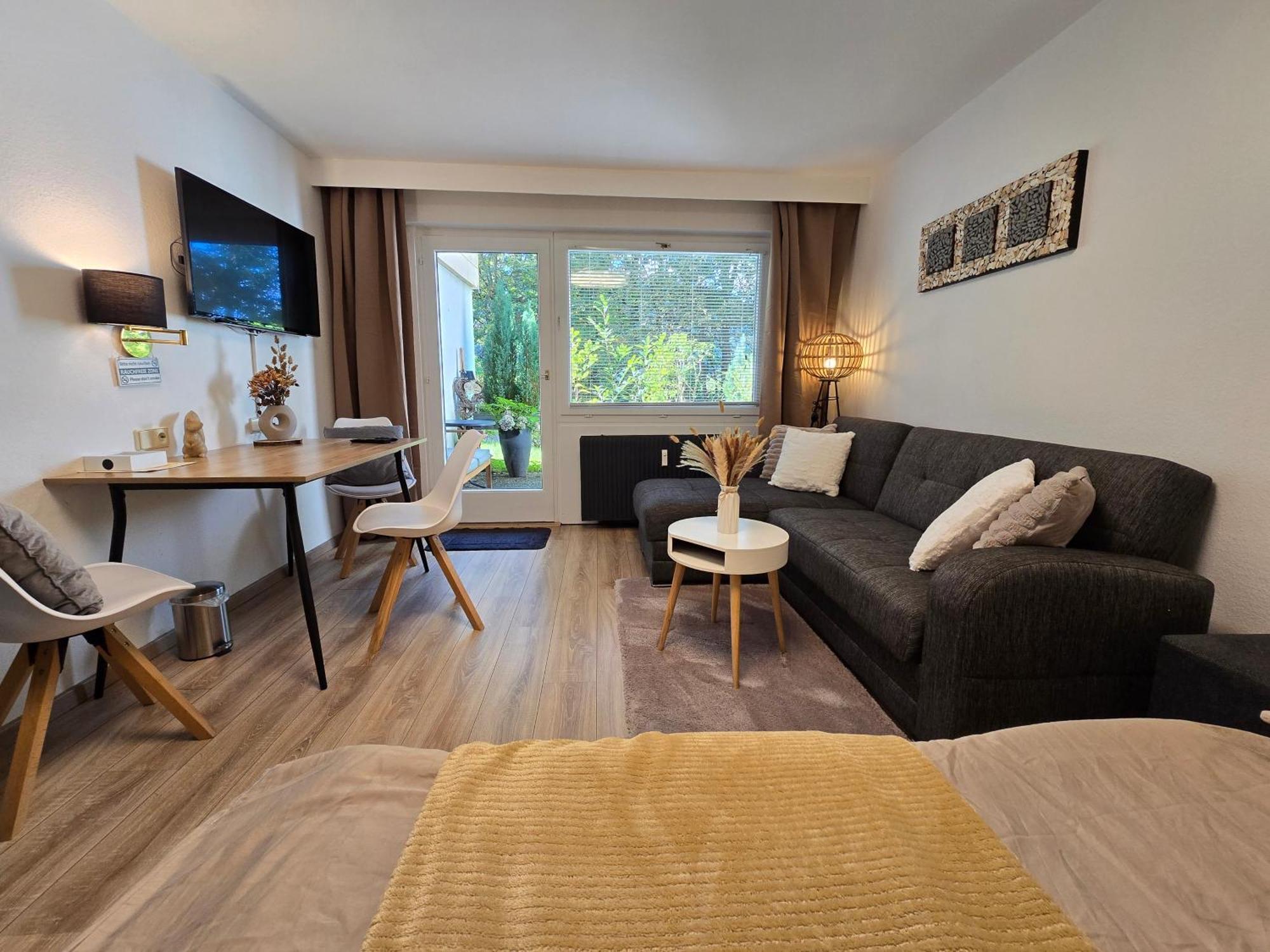 Erholungs- Apartment Am Kurpark & Therme Bad Urach Ngoại thất bức ảnh