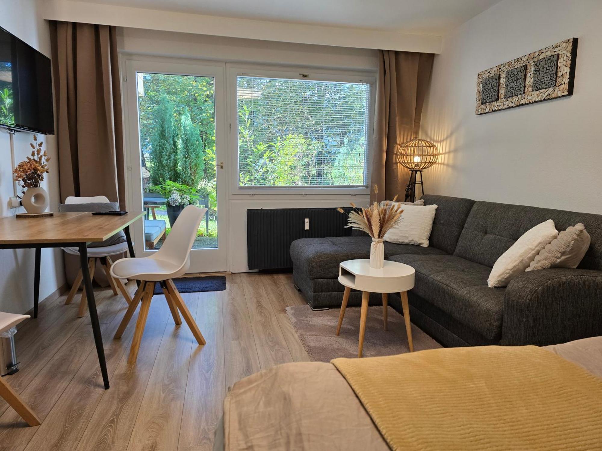Erholungs- Apartment Am Kurpark & Therme Bad Urach Ngoại thất bức ảnh